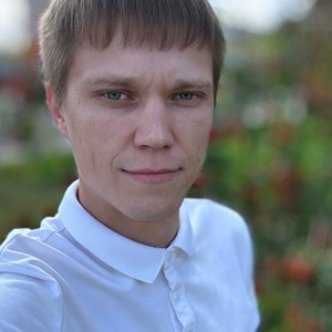 Максим Захаров