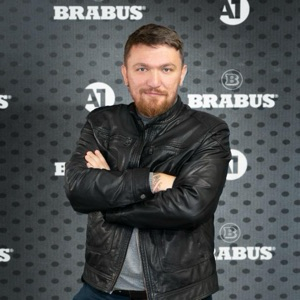 Илья Галанин