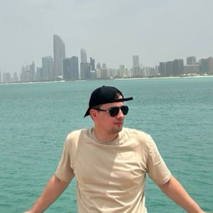 Владислав Черкозьянов