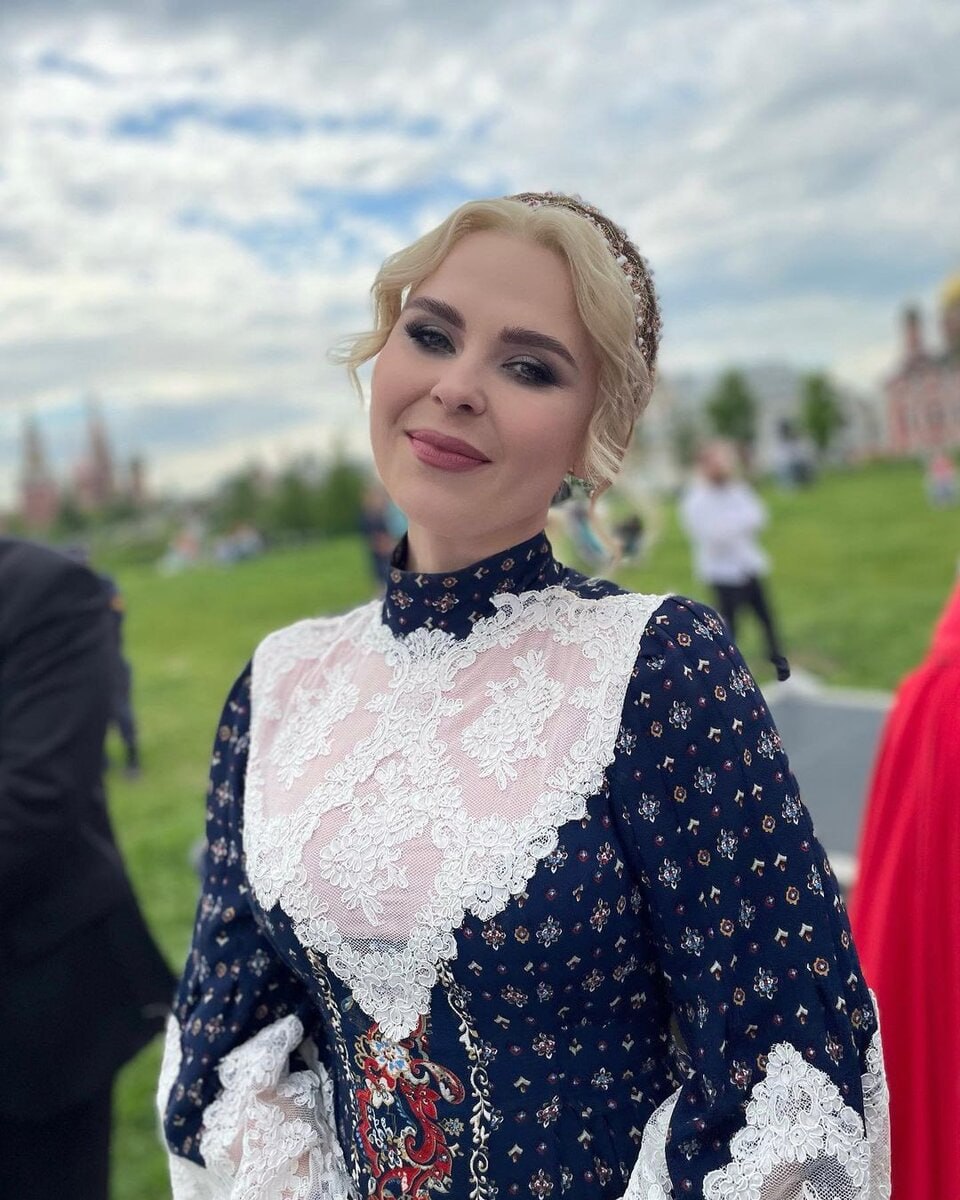🎤 Пелагея, Ольга Кормухина, Хор Турецкого, Ирина Дубцова, Асия, NЮ выступят на фестивале Русское поле в Коломенском
31 августа с 11:00 до 22:00
Также в программе фестиваля:
▪️Творческие мастер-классы
... | Сетка — социальная сеть от hh.ru