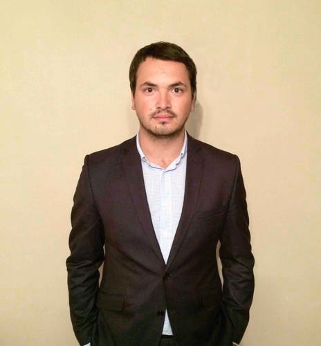 Антон Комардин