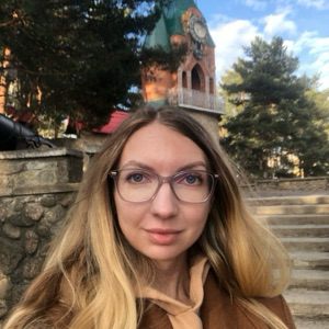 Яна Миронова