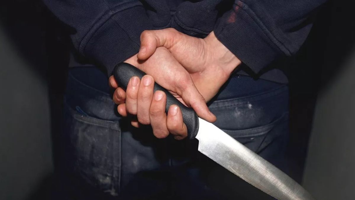 На директора криптовалютной компании напали с ножом в суде | Сетка — социальная сеть от hh.ru