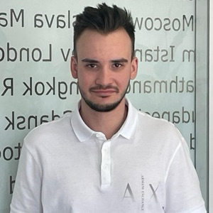 Владислав Бондаренко