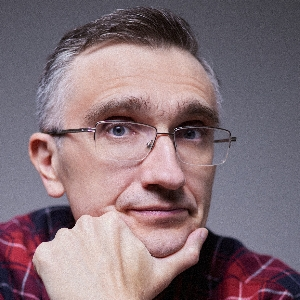 Роман Троценко