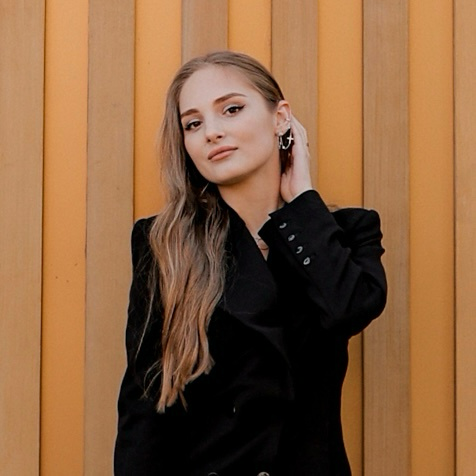 Кристина Лёдова | Сетка — социальная сеть от hh.ru