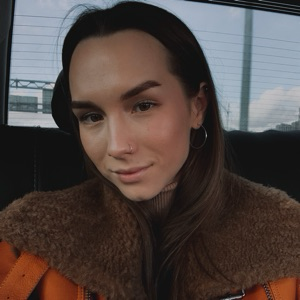 Арина Селифанова | Сетка — социальная сеть от hh.ru