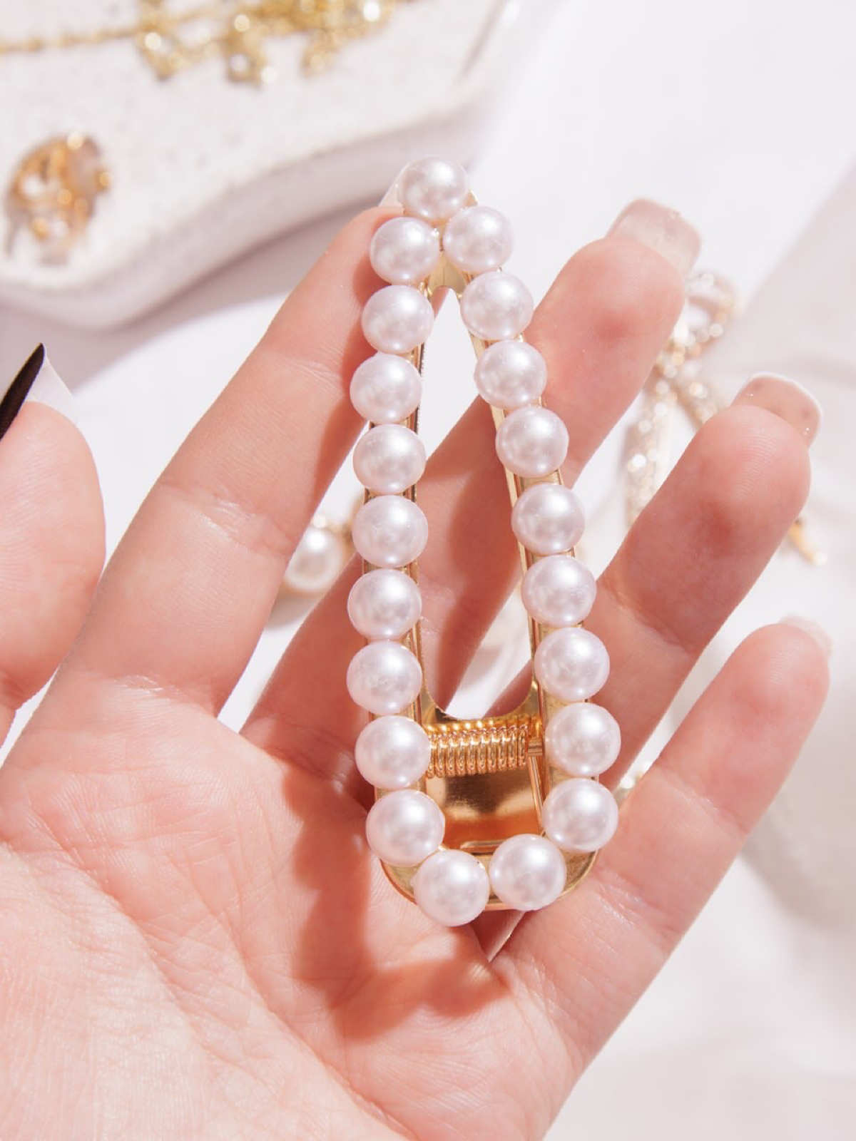 Звук цокающих ноготочков по пластику | Сетка — социальная сеть от hh.ru