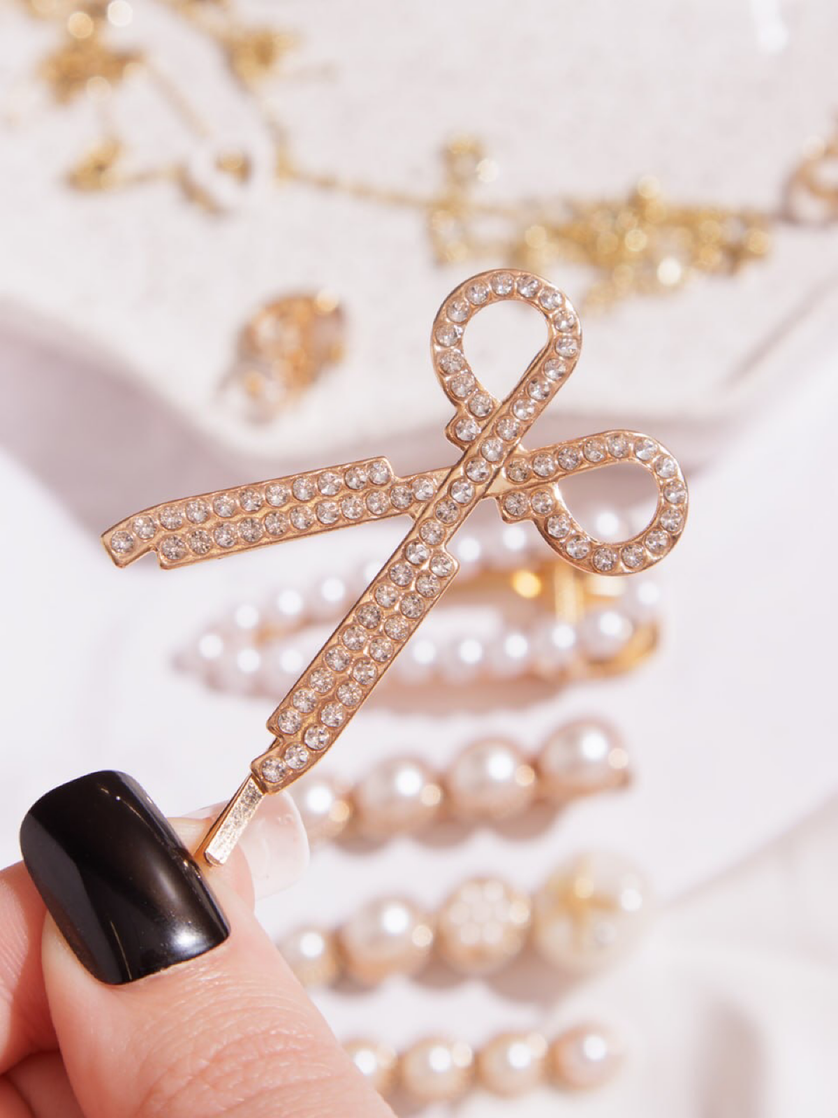 Звук цокающих ноготочков по пластику | Сетка — социальная сеть от hh.ru