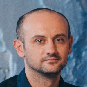 Владислав Артищев