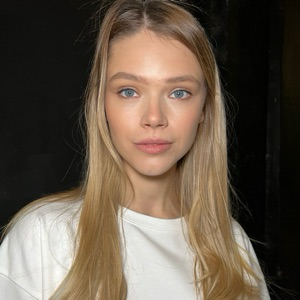 Анна Плотникова