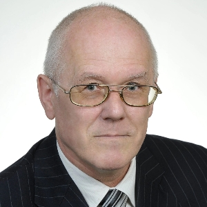 Андрей Волков