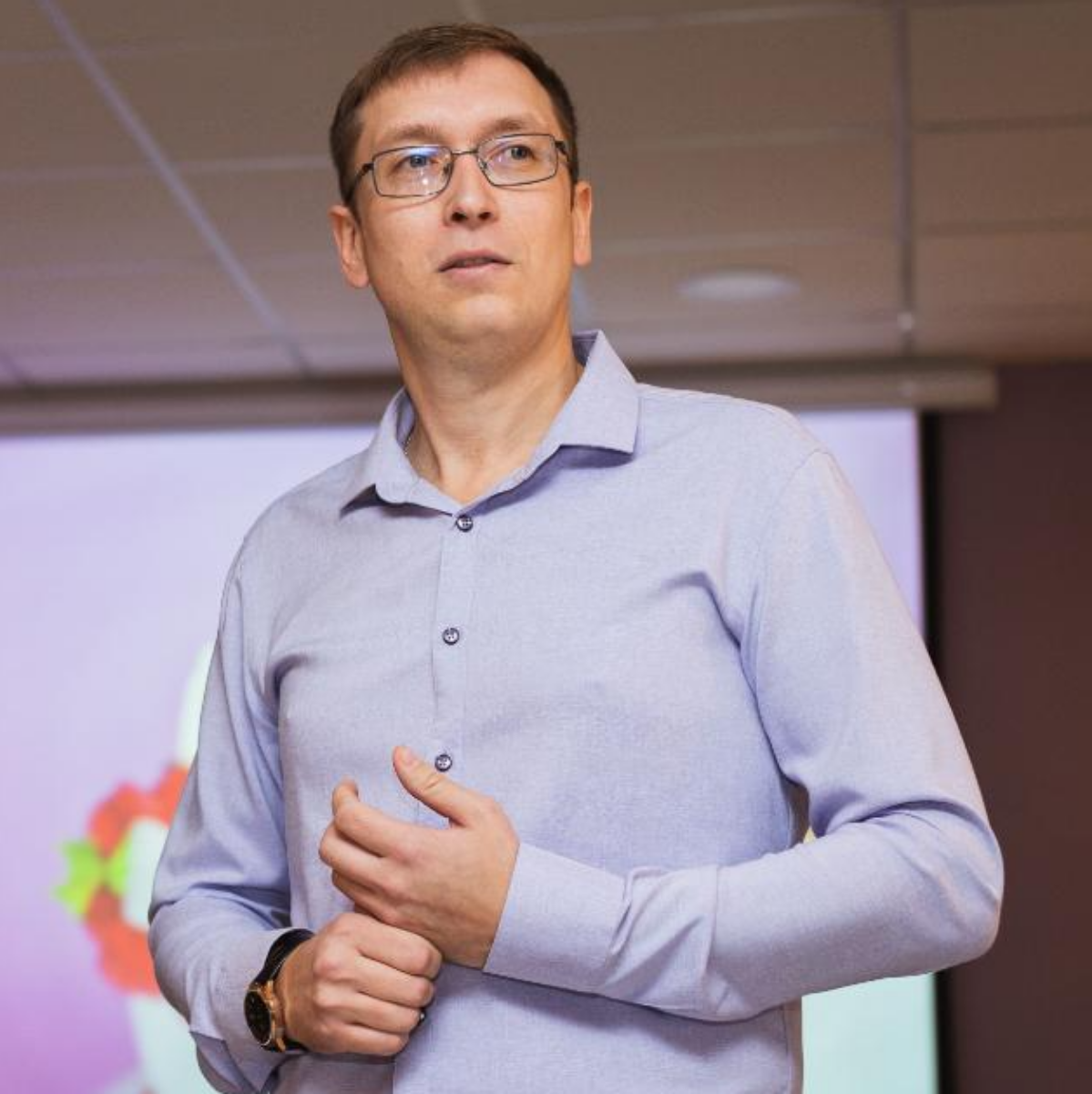 Павел Степанов