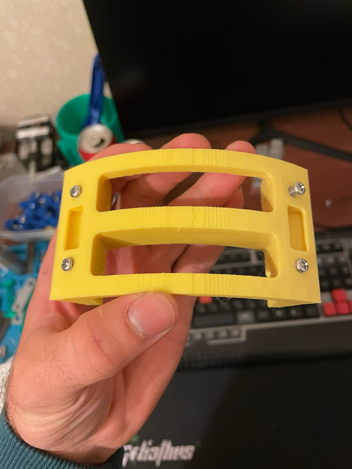 Как считаете, импорта замещение еще актуально в сфере 3Д печати? Или уже поздно запрыгивать в эту сферу? У кого то был опыт данного характера? 
Вот вам мой опыт-из последнего | Сетка — социальная сеть от hh.ru