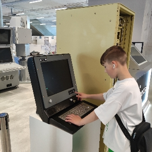 Alexi Bal | Сетка — социальная сеть от hh.ru