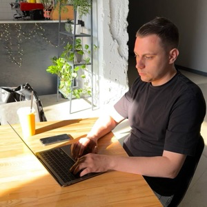 Роман Макарцев