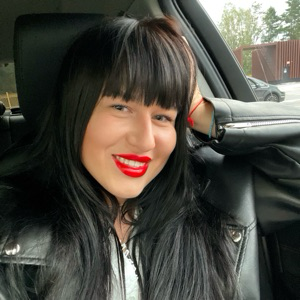 Яна Волконская