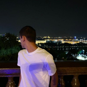 Карен Симонян | Сетка — социальная сеть от hh.ru