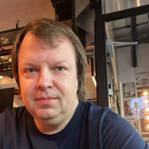 Максим Козадаев