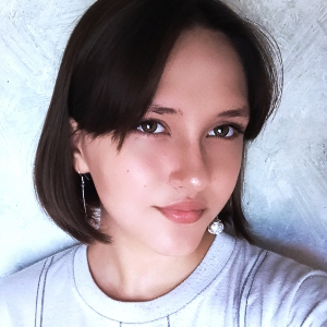 Ксеня Логунова
