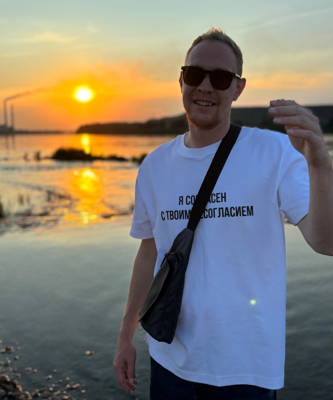 Всем привет! 😊Признавайтесь, сколько раз за сегодня вас уже поздравили с началом осени и с 1 сентября?
Что ж, и я не исключение | Сетка — социальная сеть от hh.ru