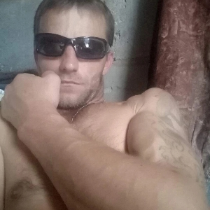 Миша Неважно