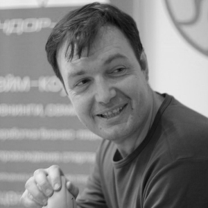 Олег Толстогузов