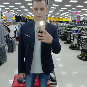 Андрей Лазуренко