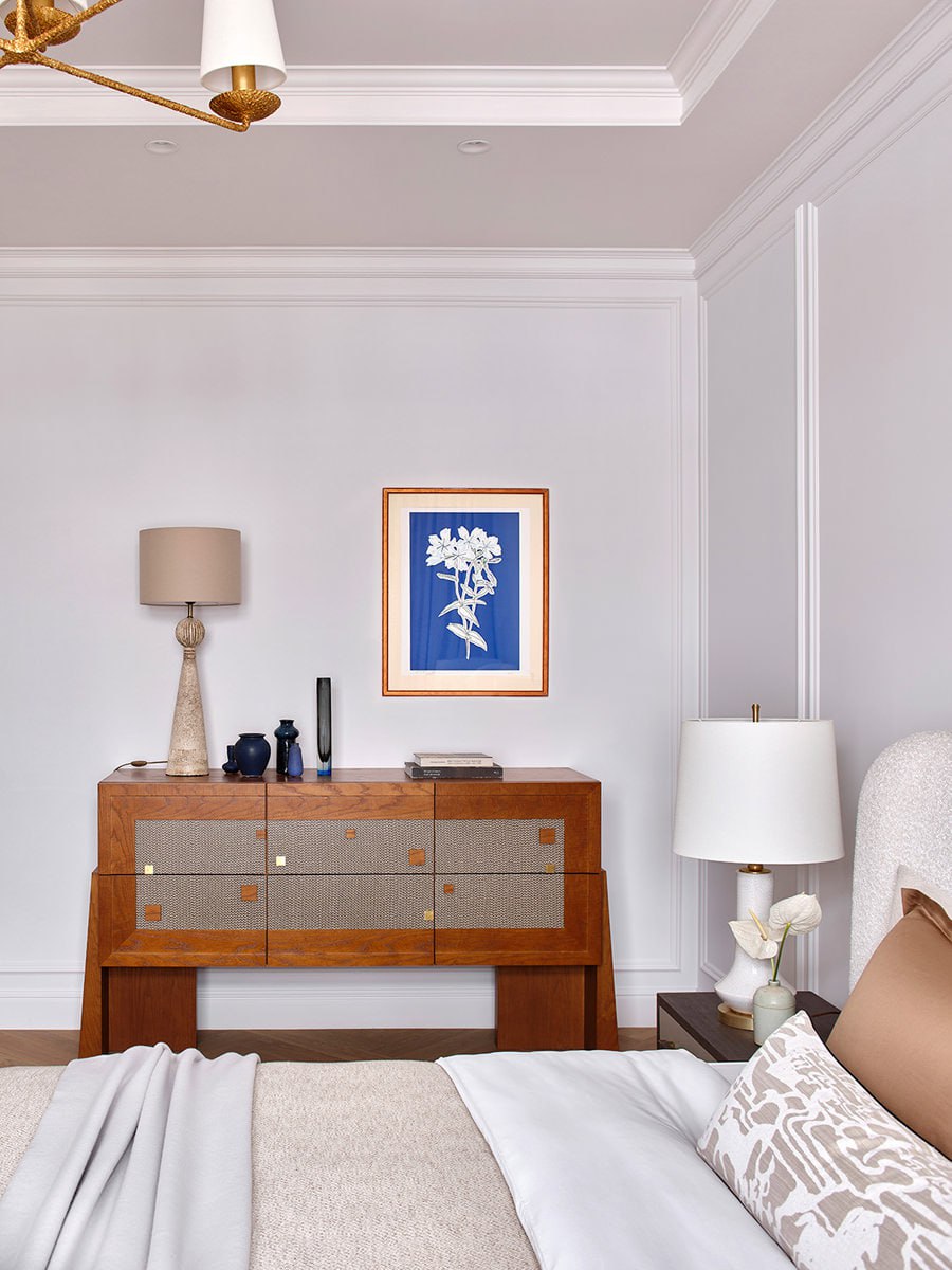 Дина Дымникова и Дарья Слушаева оформили квартиру, окна которой выходят на Церковь Михаила Архангела | Сетка — социальная сеть от hh.ru