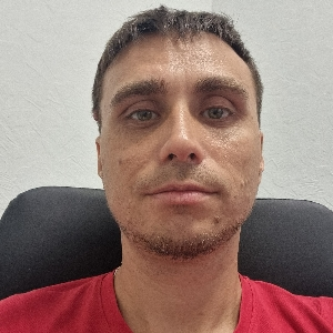 Артем Бичинов