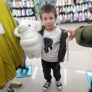 Элизбар Валиев