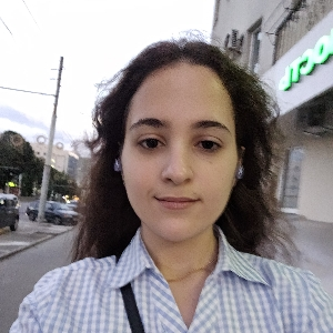 Дина Бадалян