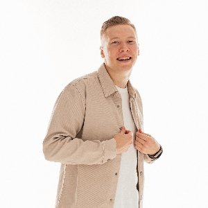 Евгений Попов