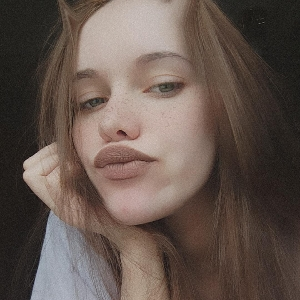 Алина Елизарова