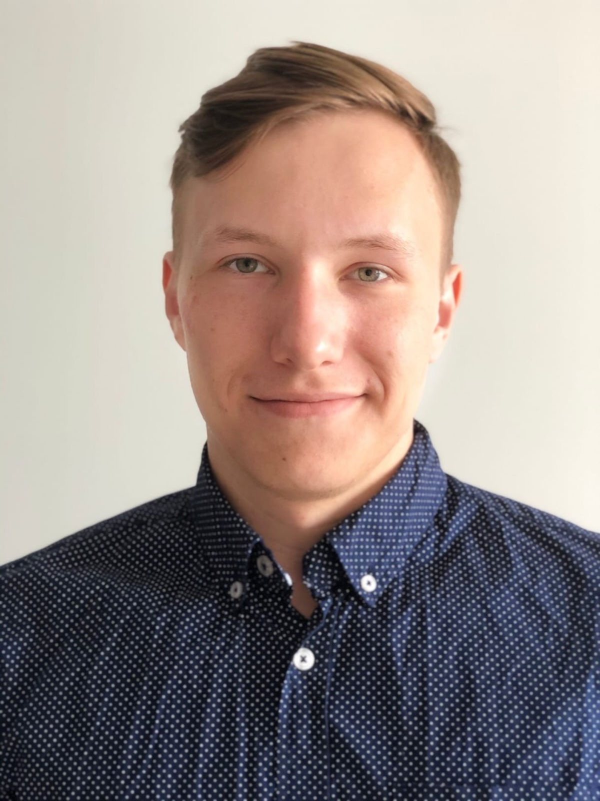 Савелий Артеменко | Сетка — социальная сеть от hh.ru