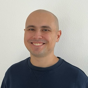 Виктор Енюков