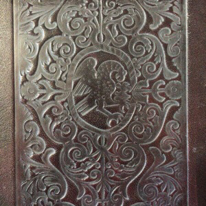 Иконы и книги