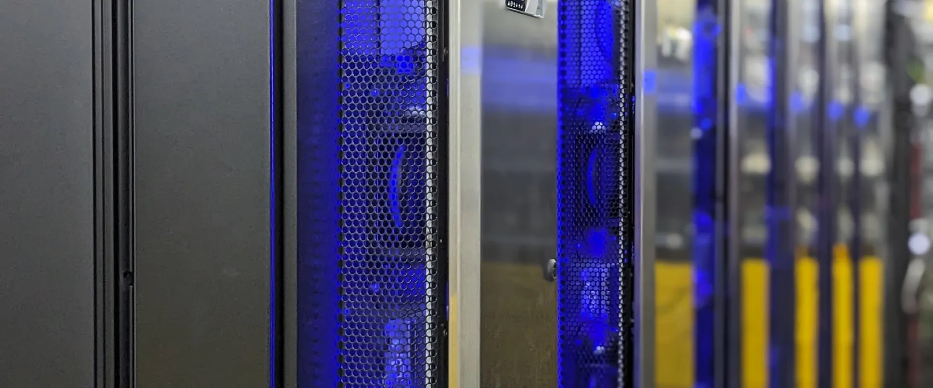 HPE создала суперкомпьютер Iridis 6
Компания HPE поставила Саутгемптонскому университету в Великобритании новый суперкомпьютер Iridis 6 на базе платформы AMD | Сетка — социальная сеть от hh.ru