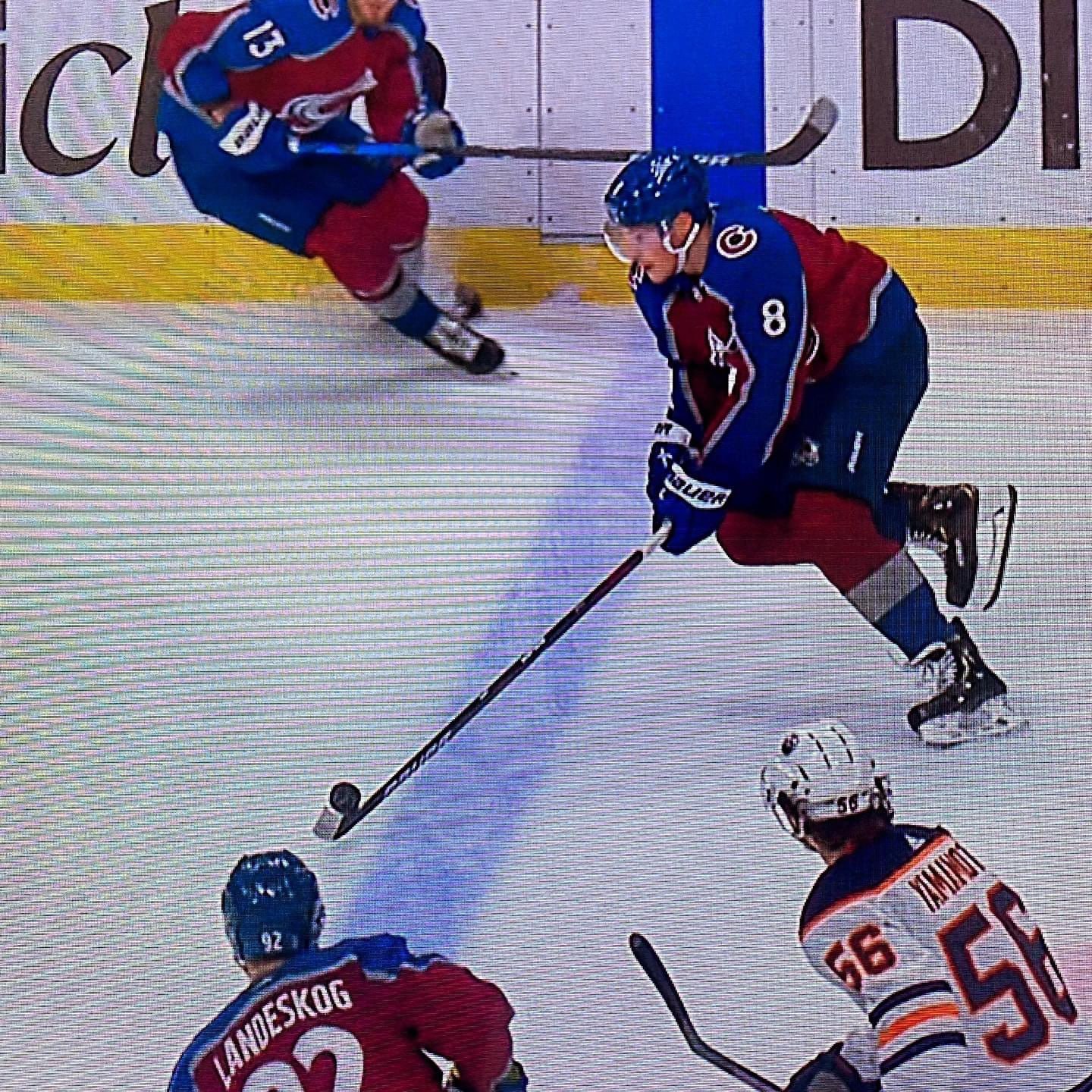 🗻 И всё же был тогда офсайд или нет?:)
➡️ Чат
#нхл #nhl #Колорадо #Эдмонтон #ПЛЕЙОФФ2022 | Сетка — социальная сеть от hh.ru