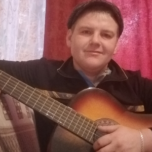 Александр Заварзин