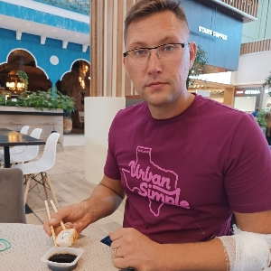 Василийи Максивов
