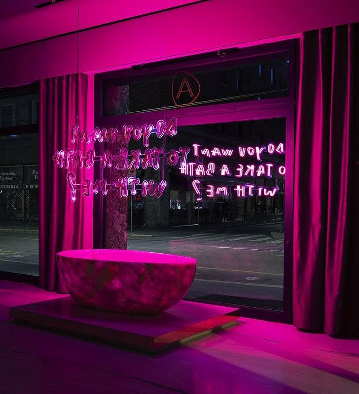 Вандализм или искусство
Искусство часто переходит все границы, и в данном случае на этой границе стоит Пьетро Терцини — стрит-арт художник | Сетка — социальная сеть от hh.ru