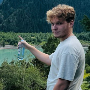 Никита Колясников