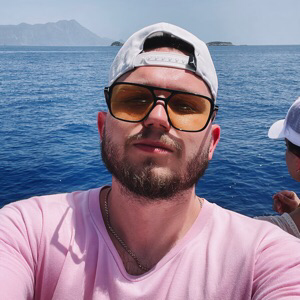 Никита Назаренко