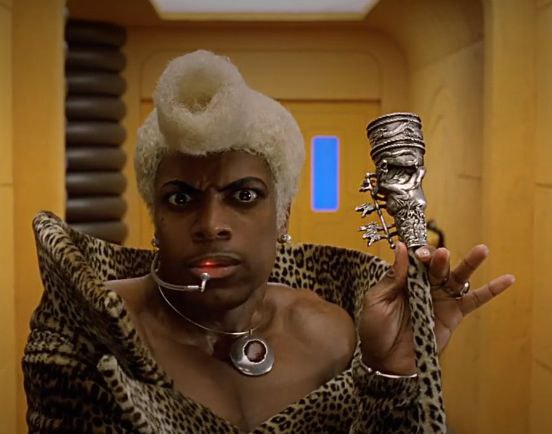 За уральским окном сыро и промозгло, спасти положение может какао, плед и любимое кино
"Пятому элементу" Люка Бессона в этом году 27 лет (sic!) | Сетка — социальная сеть от hh.ru