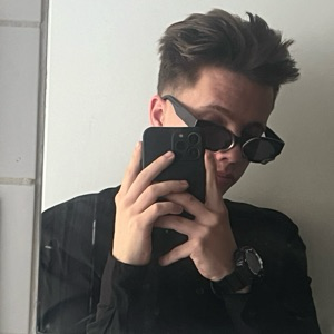 Александр Жангуров