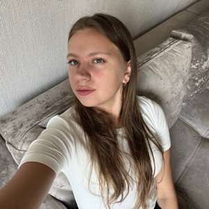 Полина Худякова