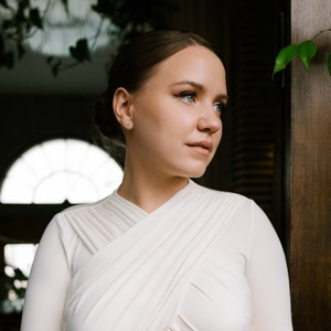 Александра Иванова