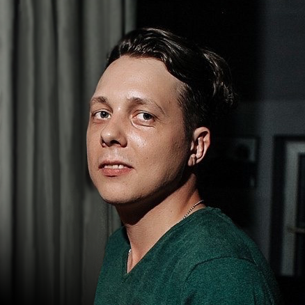 Олег Пахомов