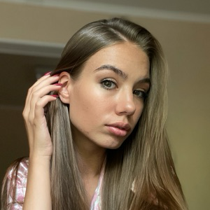 Анастасия Ефимова